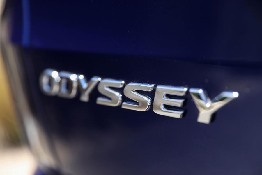 Логотип Honda Odyssey VTi 2017 года  (AU) (фото 27 из 46)